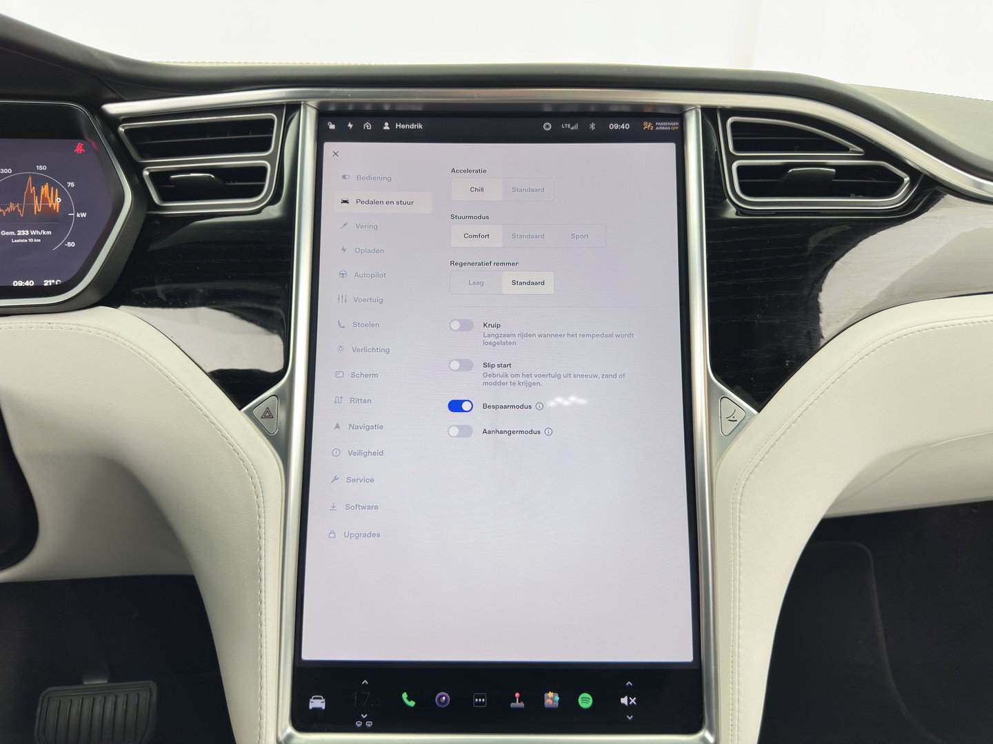 Tesla Model X 90D Base [6-Pers] Aut. *PANO-WINDOW | AUTO-PILOT | LEATHER-FABRIC | NAVI-FULLMAP | FULL-LED | AIRSUSPENSION | DIGI-COCKPIT | CCS-FASTLOADER | KEYLESS | DAB+ | HEATED-SPORTSEATS | PRIVACY-GLASS | 20"ALU*