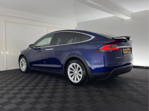 Tesla Model X 90D Base [6-Pers.] Aut. *PANO-WINDOW | AUTO-PILOT | LEATHER-FABRIC | NAVI-FULLMAP | FULL-LED | AIRSUSPENSION | DIGI-COCKPIT | CCS-FASTLOADER | KEYLESS | DAB+ | HEATED-SPORTSEATS | PRIVACY-GLASS | 20"ALU*