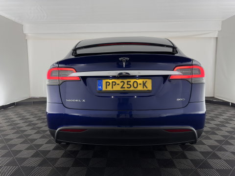 Tesla Model X 90D Base [6-Pers.] Aut. *PANO-WINDOW | AUTO-PILOT | LEATHER-FABRIC | NAVI-FULLMAP | FULL-LED | AIRSUSPENSION | DIGI-COCKPIT | CCS-FASTLOADER | KEYLESS | DAB+ | HEATED-SPORTSEATS | PRIVACY-GLASS | 20"ALU*