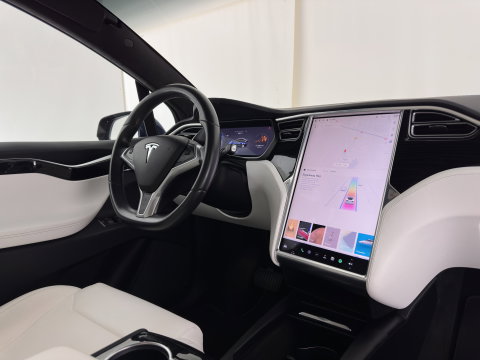 Tesla Model X 90D Base [6-Pers.] Aut. *PANO-WINDOW | AUTO-PILOT | LEATHER-FABRIC | NAVI-FULLMAP | FULL-LED | AIRSUSPENSION | DIGI-COCKPIT | CCS-FASTLOADER | KEYLESS | DAB+ | HEATED-SPORTSEATS | PRIVACY-GLASS | 20"ALU*