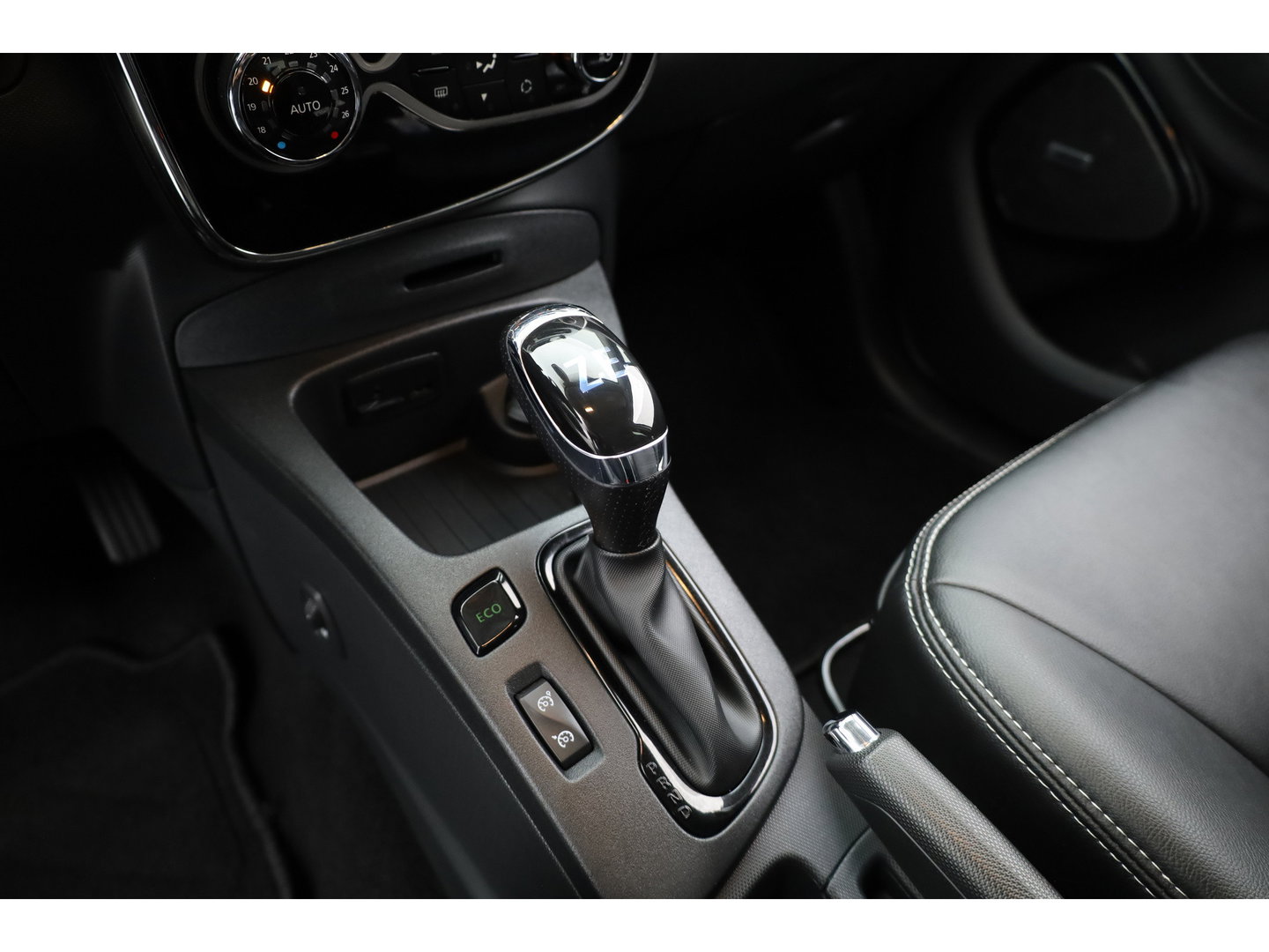 Renault ZOE R110 Bose 41 kWh | RIJKLAAR!! | SOH 92% | Cruise Contr. | Keyless | Camera | Bose Audio | PDC+A | 16 ''