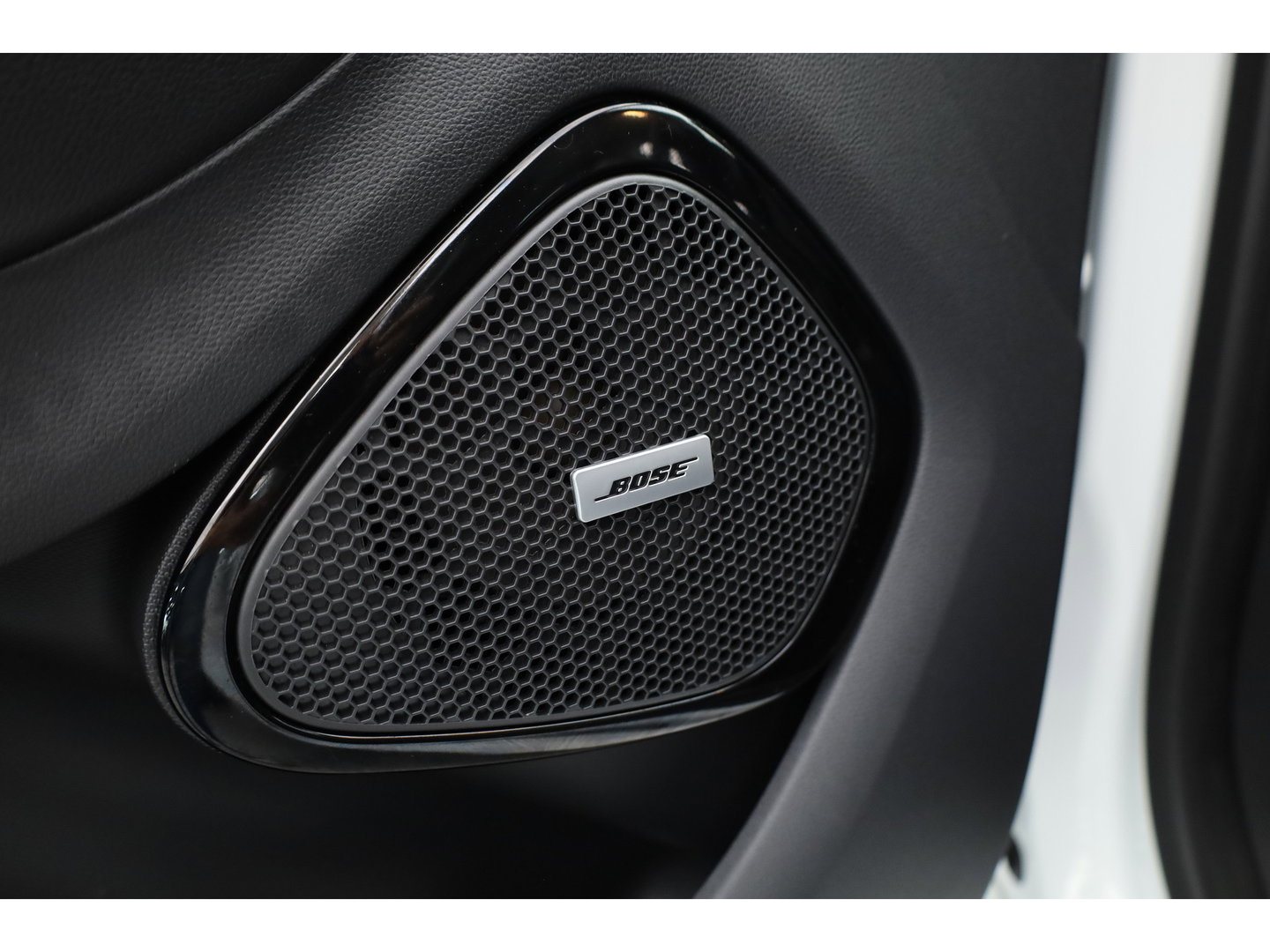 Renault ZOE R110 Bose 41 kWh | RIJKLAAR!! | SOH 92% | Cruise Contr. | Keyless | Camera | Bose Audio | PDC+A | 16 ''