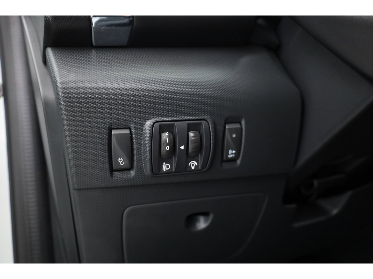 Renault ZOE R110 Bose 41 kWh | RIJKLAAR!! | SOH 92% | Cruise Contr. | Keyless | Camera | Bose Audio | PDC+A | 16 ''