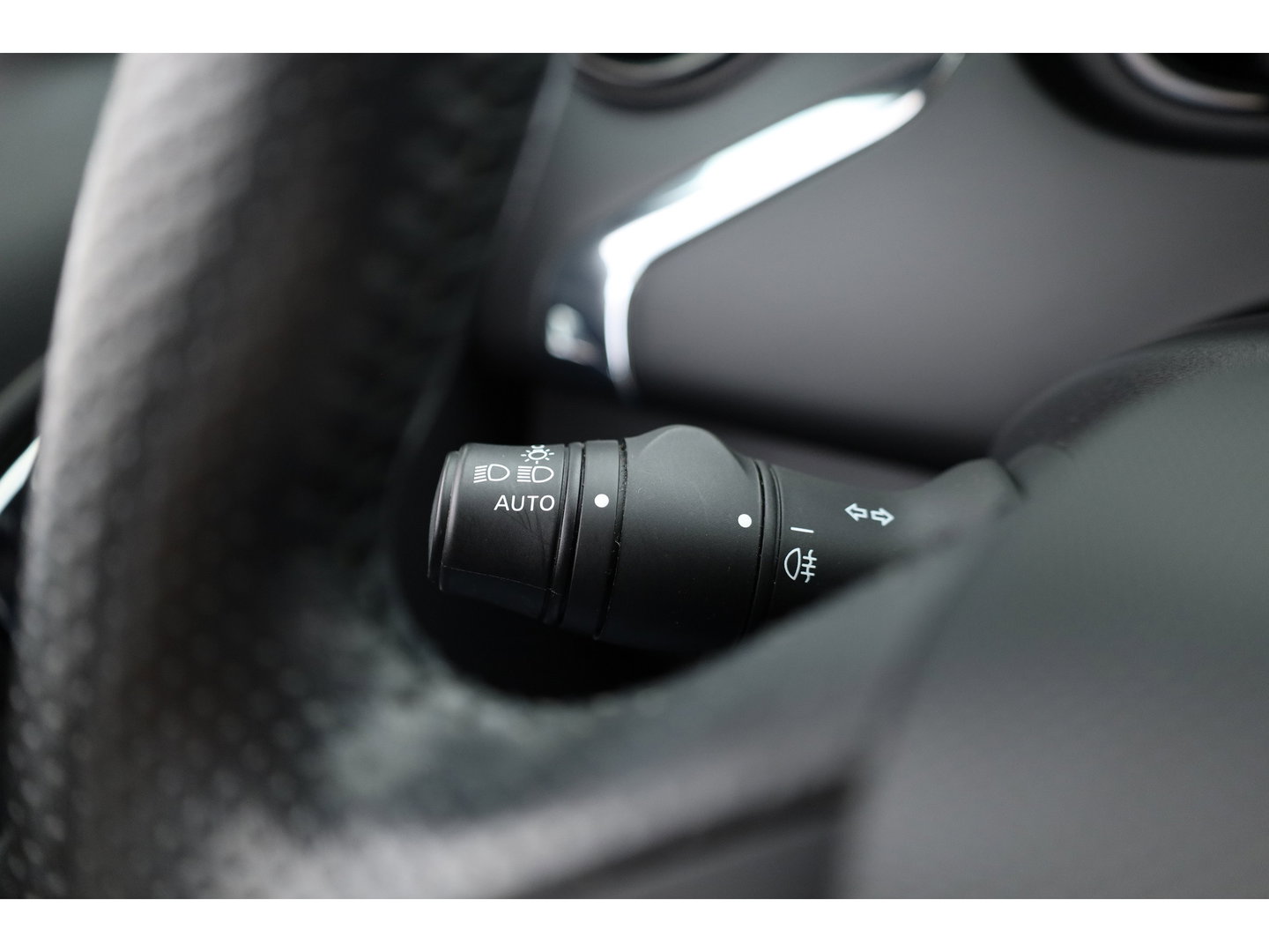 Renault ZOE R110 Bose 41 kWh | RIJKLAAR!! | SOH 92% | Cruise Contr. | Keyless | Camera | Bose Audio | PDC+A | 16 ''