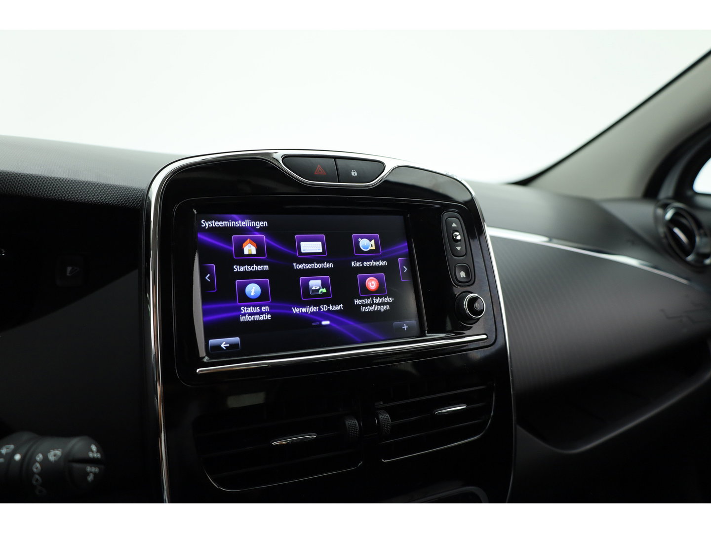 Renault ZOE R110 Bose 41 kWh | RIJKLAAR!! | SOH 92% | Cruise Contr. | Keyless | Camera | Bose Audio | PDC+A | 16 ''