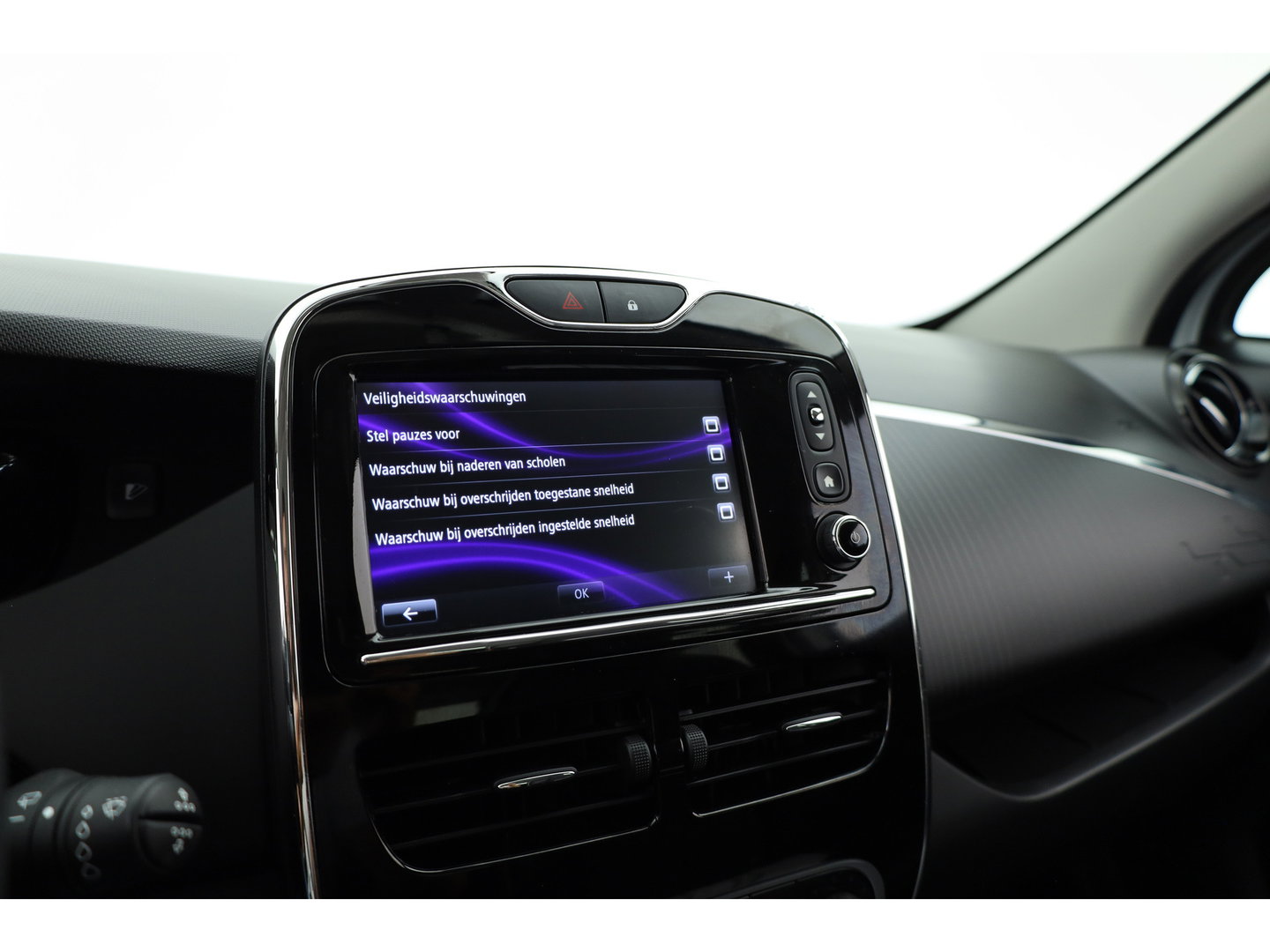 Renault ZOE R110 Bose 41 kWh | RIJKLAAR!! | SOH 92% | Cruise Contr. | Keyless | Camera | Bose Audio | PDC+A | 16 ''
