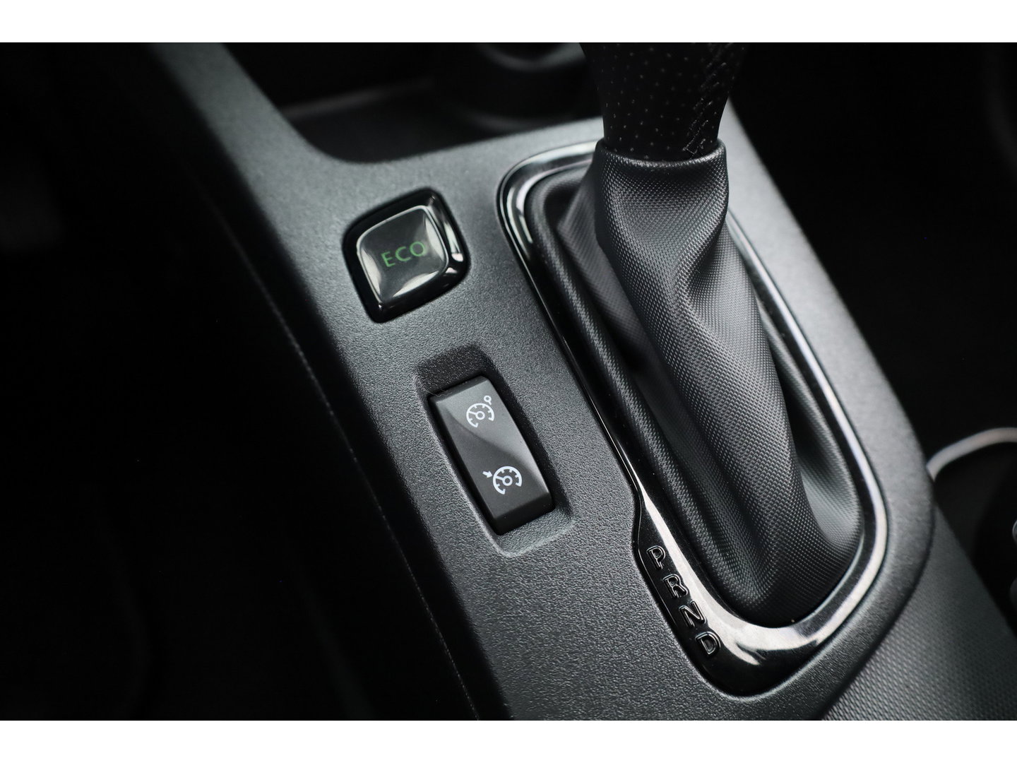 Renault ZOE R110 Bose 41 kWh | RIJKLAAR!! | SOH 92% | Cruise Contr. | Keyless | Camera | Bose Audio | PDC+A | 16 ''