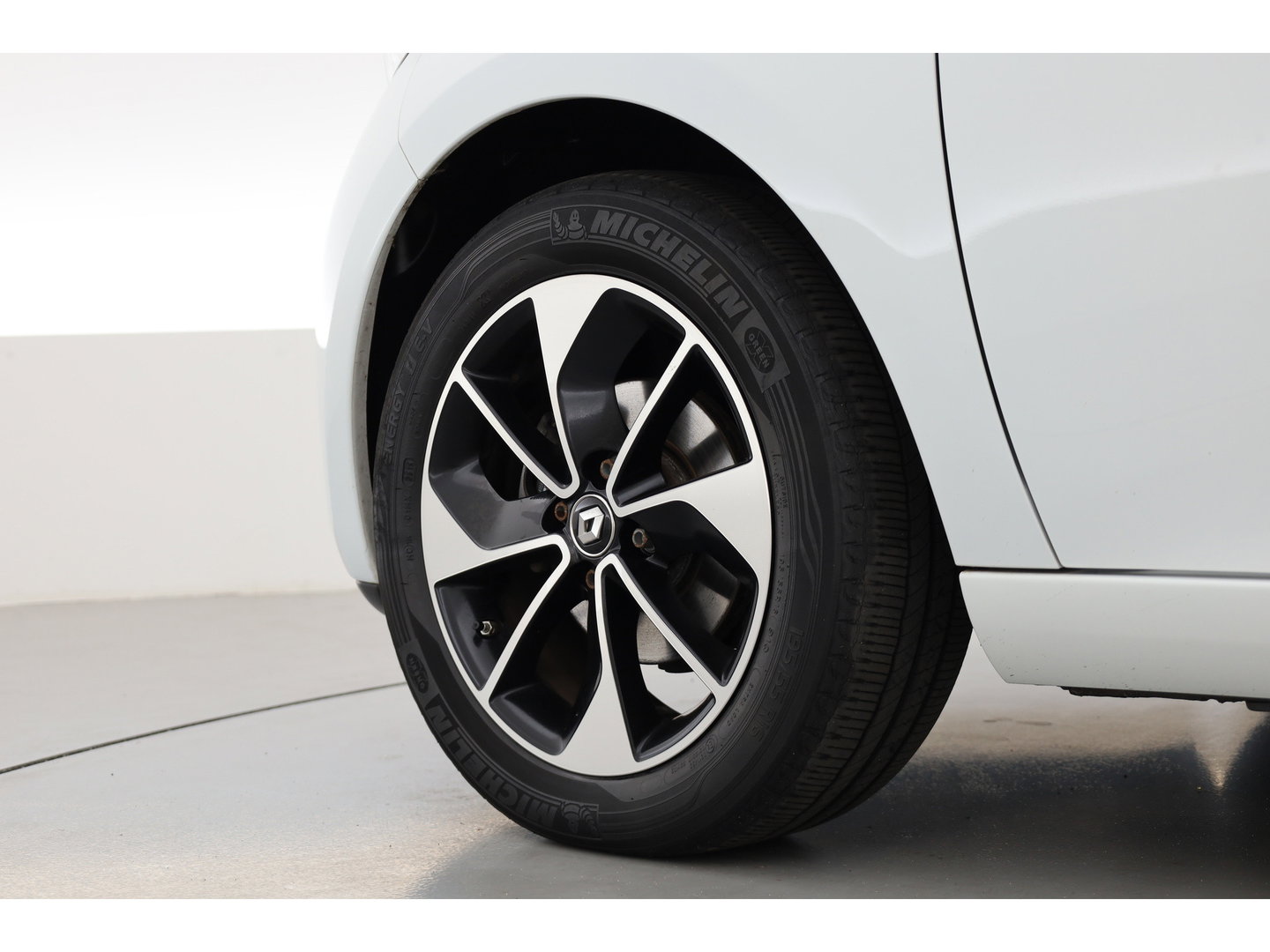 Renault ZOE R110 Bose 41 kWh | RIJKLAAR!! | SOH 92% | Cruise Contr. | Keyless | Camera | Bose Audio | PDC+A | 16 ''