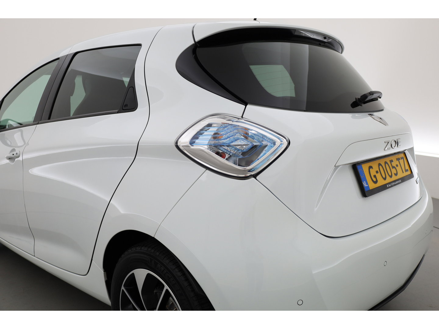 Renault ZOE R110 Bose 41 kWh | RIJKLAAR!! | SOH 92% | Cruise Contr. | Keyless | Camera | Bose Audio | PDC+A | 16 ''