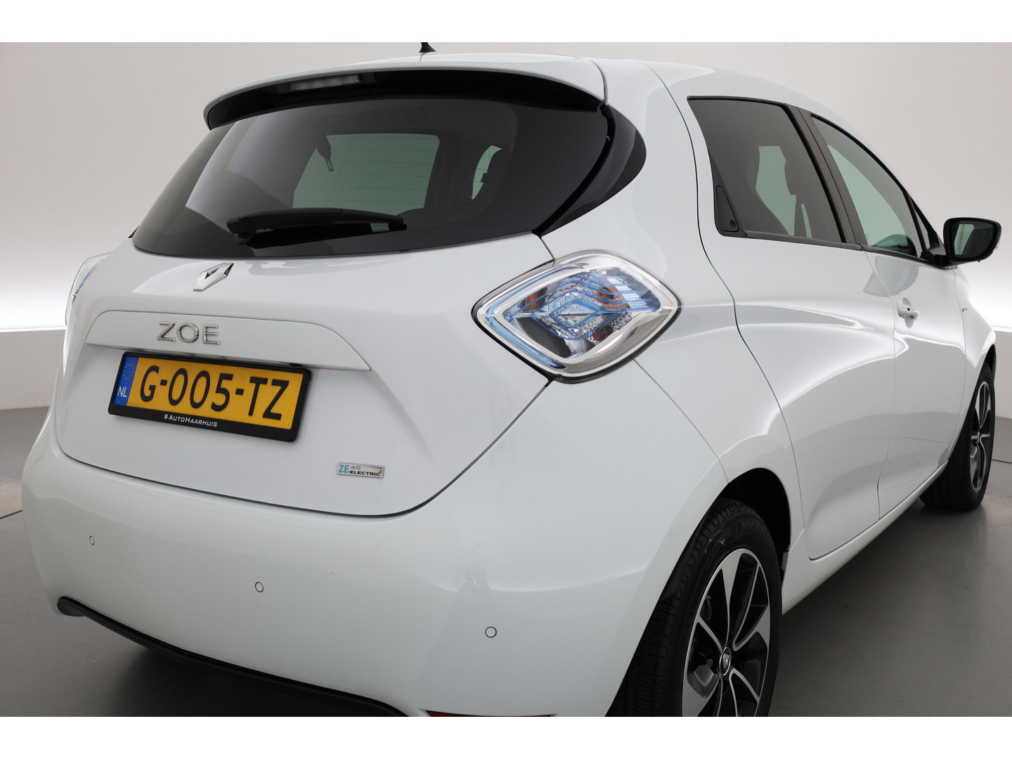 Renault ZOE R110 Bose 41 kWh | RIJKLAAR!! | SOH 92% | Cruise Contr. | Keyless | Camera | Bose Audio | PDC+A | 16 ''