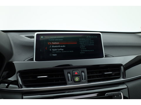 BMW X1 sDrive20i High Executive | Rijklaar!! | Pano | Cruise Contr. | Camera | Apple CarPlay | Stoelverw. | Leder | 18''