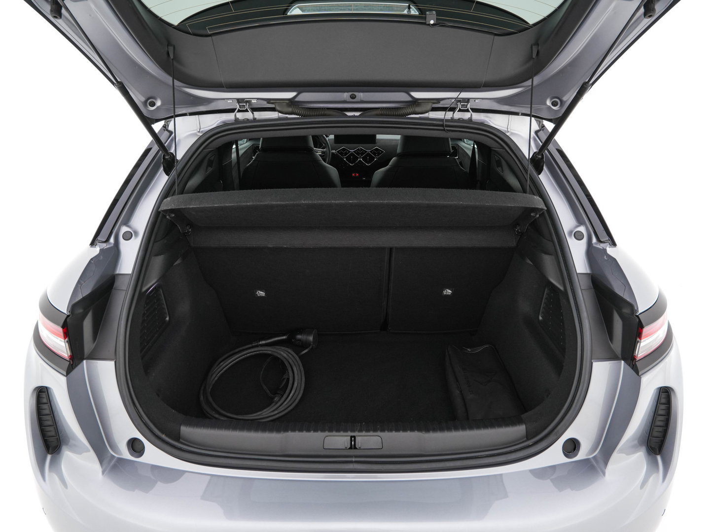 DS DS 3 Crossback E-Tense Performance Line+ 50 kWh Aut. *HEAD-UP | BLINDSPOT | LEATHER-MICROFIBRE | MATRIX-LED | KEYLESS | CAMERA | DIGI-COCKPIT | HEATED-SPORTSEATS | DAB+ | PRIVACY-GLASS | ECC | PDC | CRUISE | 18''ALU*