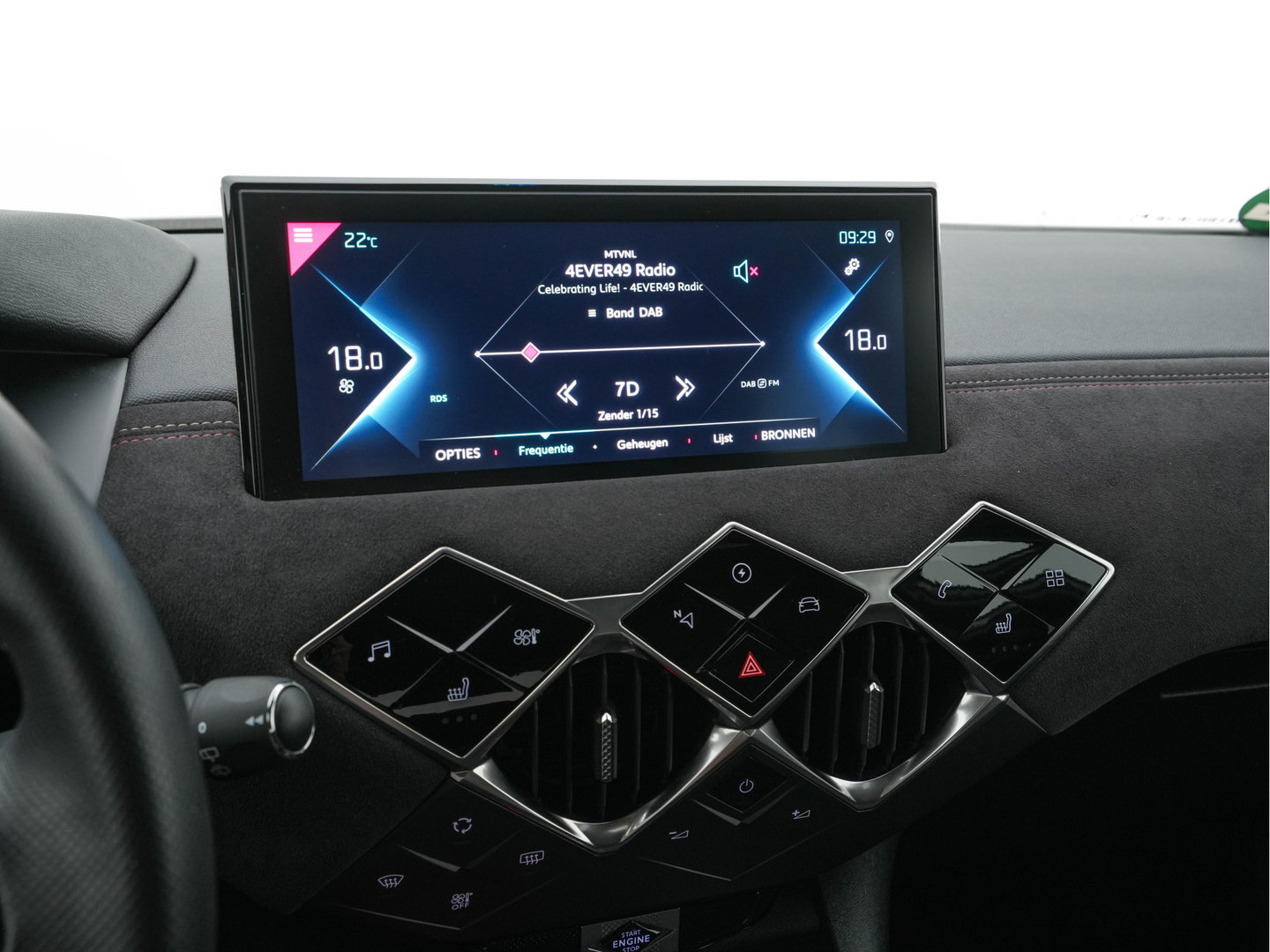 DS DS 3 Crossback E-Tense Performance Line+ 50 kWh Aut. *HEAD-UP | BLINDSPOT | LEATHER-MICROFIBRE | MATRIX-LED | KEYLESS | CAMERA | DIGI-COCKPIT | HEATED-SPORTSEATS | DAB+ | PRIVACY-GLASS | ECC | PDC | CRUISE | 18''ALU*