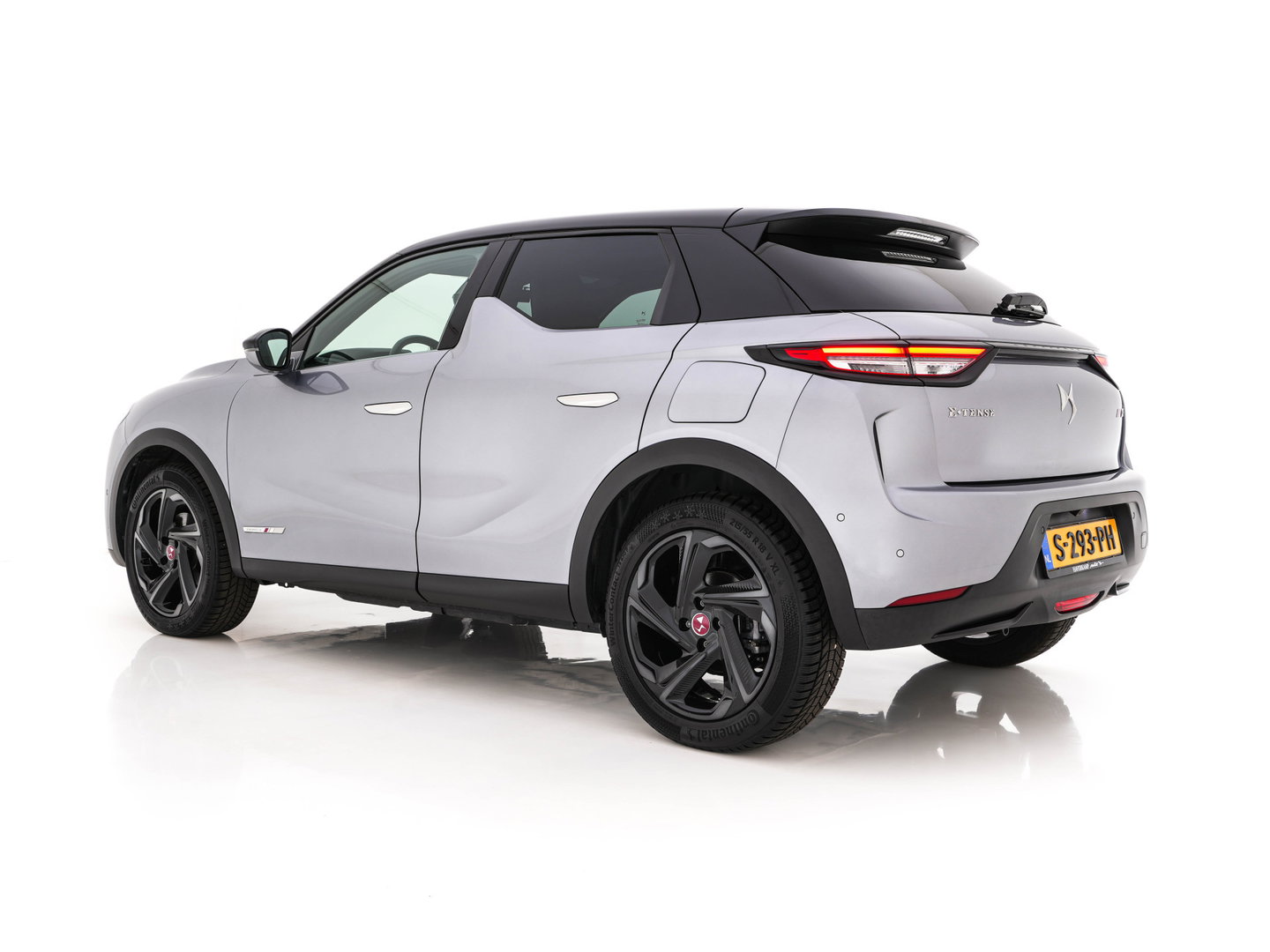 DS DS 3 Crossback E-Tense Performance Line+ 50 kWh Aut. *HEAD-UP | BLINDSPOT | LEATHER-MICROFIBRE | MATRIX-LED | KEYLESS | CAMERA | DIGI-COCKPIT | HEATED-SPORTSEATS | DAB+ | PRIVACY-GLASS | ECC | PDC | CRUISE | 18''ALU*