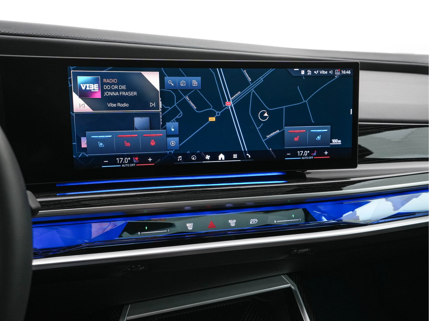 BMW i7 xDrive60 106 kWh M-Sportpack [3-Fase-11kW] {SoH-98%} (INCL.BTW) *PANO | HEAD-UP | LUXURY-LEATHER | FULL-LED | BLIND-SPOT | BOWERS&WILKINS | MEMORY-PACK | TOP-VIEW | VENTILATED/HEATED-COMFORTSEATS | SOFT-CLOSE | WIDE-SREEN-DIGICOCKPIT | KEYLESS
