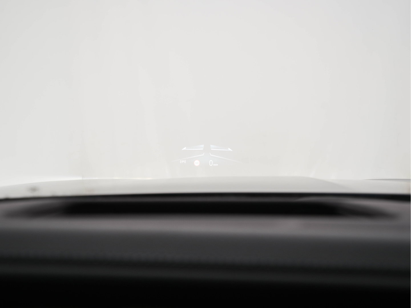 BMW i7 xDrive60 106 kWh M-Sportpack [3-Fase-11kW] {SoH-98%} (INCL.BTW) *PANO | HEAD-UP | LUXURY-LEATHER | FULL-LED | BLIND-SPOT | BOWERS&WILKINS | MEMORY-PACK | TOP-VIEW | VENTILATED/HEATED-COMFORTSEATS | SOFT-CLOSE | WIDE-SREEN-DIGICOCKPIT | KEYLESS