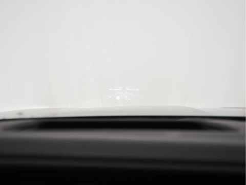 BMW i7 xDrive60 106 kWh M-Sportpack [3-Fase-11kW] {SoH-98%} (INCL.BTW) *PANO | HEAD-UP | LUXURY-LEATHER | FULL-LED | BLIND-SPOT | BOWERS&WILKINS | MEMORY-PACK | TOP-VIEW | VENTILATED/HEATED-COMFORTSEATS | SOFT-CLOSE | WIDE-SREEN-DIGICOCKPIT | KEYLESS