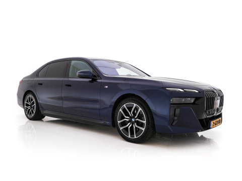 BMW i7 xDrive60 106 kWh M-Sportpack [3-Fase-11kW] {SoH-98%} (INCL.BTW) *PANO | HEAD-UP | LUXURY-LEATHER | FULL-LED | BLIND-SPOT | BOWERS&WILKINS | MEMORY-PACK | TOP-VIEW | VENTILATED/HEATED-COMFORTSEATS | SOFT-CLOSE | WIDE-SREEN-DIGICOCKPIT | KEYLESS
