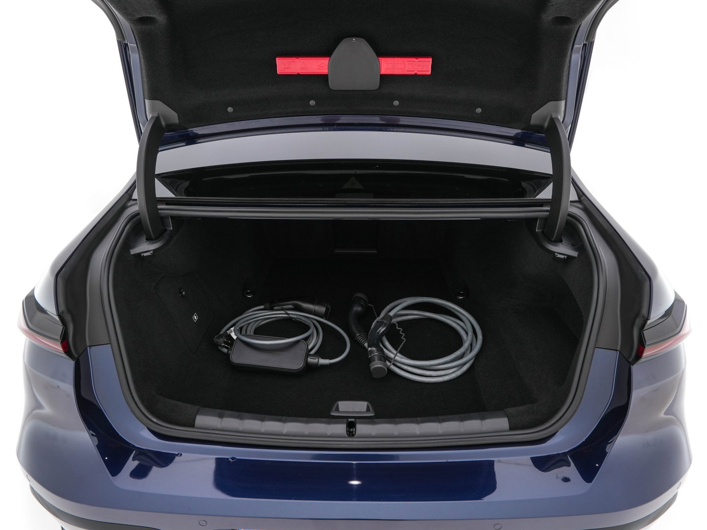 BMW i7 xDrive60 106 kWh M-Sportpack [3-Fase-11kW] {SoH-98%} (INCL.BTW) *PANO | HEAD-UP | LUXURY-LEATHER | FULL-LED | BLIND-SPOT | BOWERS&WILKINS | MEMORY-PACK | TOP-VIEW | VENTILATED/HEATED-COMFORTSEATS | SOFT-CLOSE | WIDE-SREEN-DIGICOCKPIT | KEYLESS