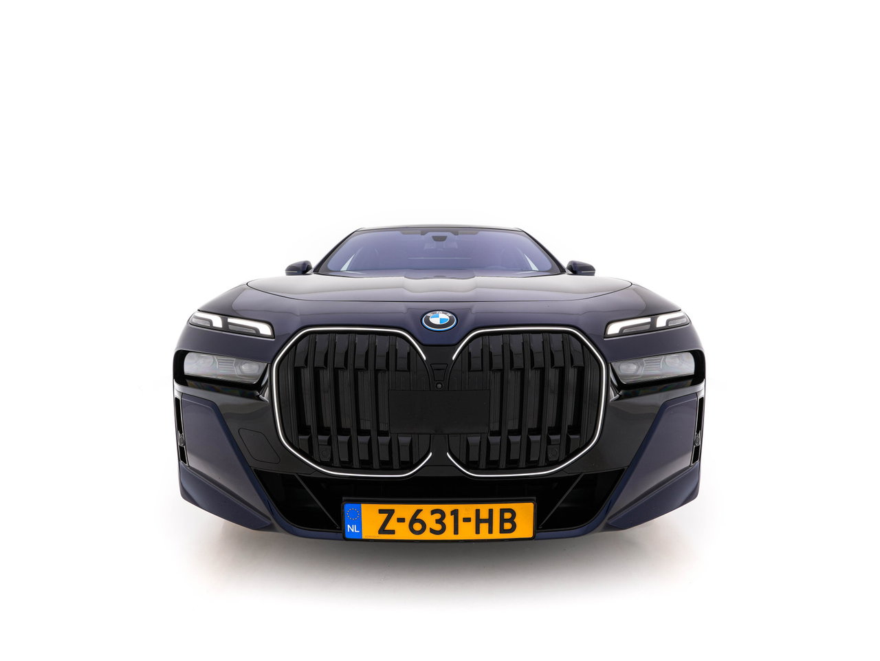 BMW i7