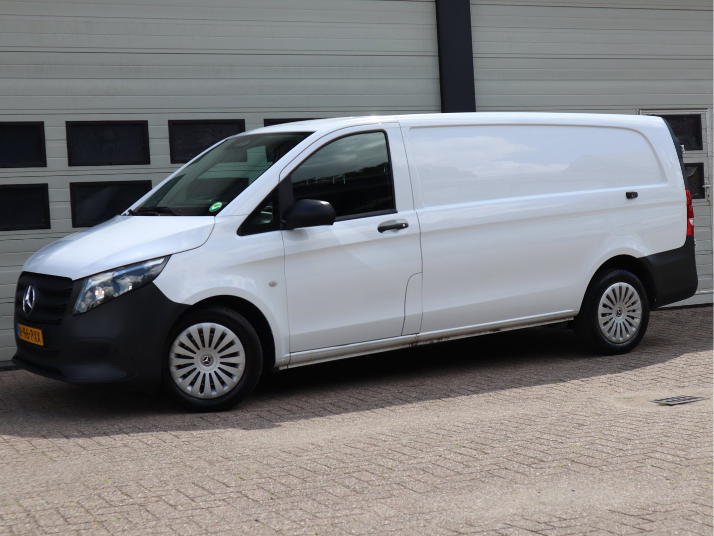 Mercedes-Benz Vito 116 CDI Automaat - Euro 6 - L3 Extra Lang - Camera - Cruise - 3 Zits