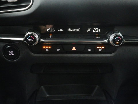 Mazda CX-30 2.0 e-SkyActiv-X M Hybrid Sportive | Stoelverwarming | Head-up | Adaptive cruise | BOSE sound | Carplay | Camera | Park assist |