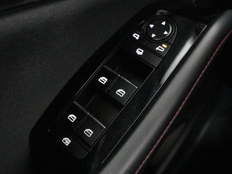 Mazda CX-30 2.0 e-SkyActiv-X M Hybrid Sportive | Stoelverwarming | Head-up | Adaptive cruise | BOSE sound | Carplay | Camera | Park assist |