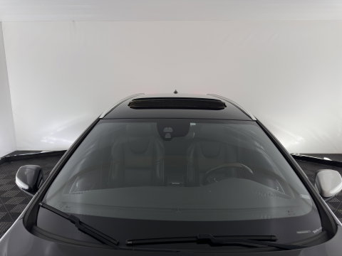 Volvo V60 2.4 D6 Twin Engine R-Design AWD (Plug-In) Aut. *PANO | LEATHER | XENON | MEMORY-PACK | NAVI-FULLMAP | HEATED-SPORTSEATS | PRIVACY-GLASS | ECC | PDC | CRUISE | TOWBAR | 18''ALU*