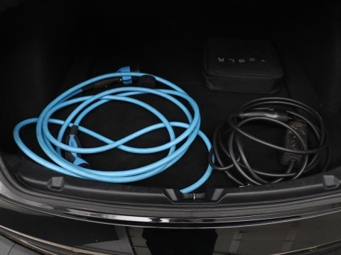 Tesla Model 3 Long Range AWD 75 kWh | SOH 88,8% | Panoramadak | Leder | Memory | Stuur/stoel verwarming | Achterbank verwarming | Adaptive cruise | Climate control