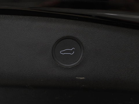Tesla Model 3 Long Range AWD 75 kWh | SOH 88,8% | Panoramadak | Leder | Memory | Stuur/stoel verwarming | Achterbank verwarming | Adaptive cruise | Climate control