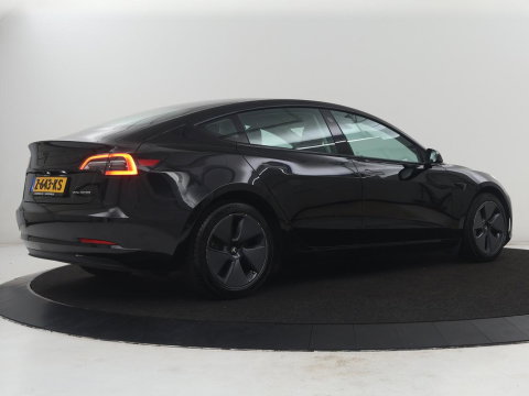 Tesla Model 3 Long Range AWD 75 kWh | SOH 88,8% | Panoramadak | Leder | Memory | Stuur/stoel verwarming | Achterbank verwarming | Adaptive cruise | Climate control