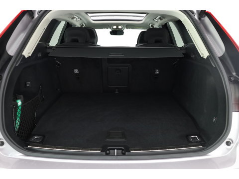 Volvo XC60 2.0 T6 Plug-in AWD Plus Dark Facelift  MY26 | Pano | 360 camera | Trekhaak | Head-up | 4-stoel & stuurverw |