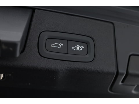 Volvo XC60 2.0 T6 Plug-in AWD Plus Dark Facelift  MY26 | Pano | 360 camera | Trekhaak | Head-up | 4-stoel & stuurverw |