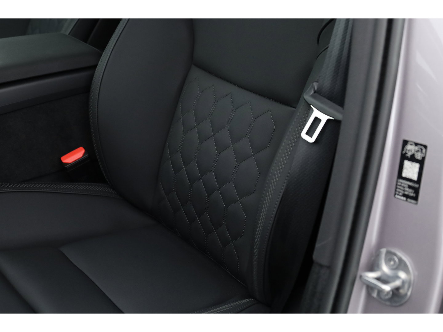 Volvo XC60 2.0 T6 Plug-in AWD Plus Dark Facelift  MY26 | Pano | 360 camera | Trekhaak | Head-up | 4-stoel & stuurverw |