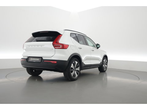 Volvo XC40 1.5 T5 Plug-in hybrid Ultimate Dark | Prijs Rijklaar |Pano-dak | 360 camera | ACC | Blis | H&K Audio | Voorruitverw. | Sportstoelen |