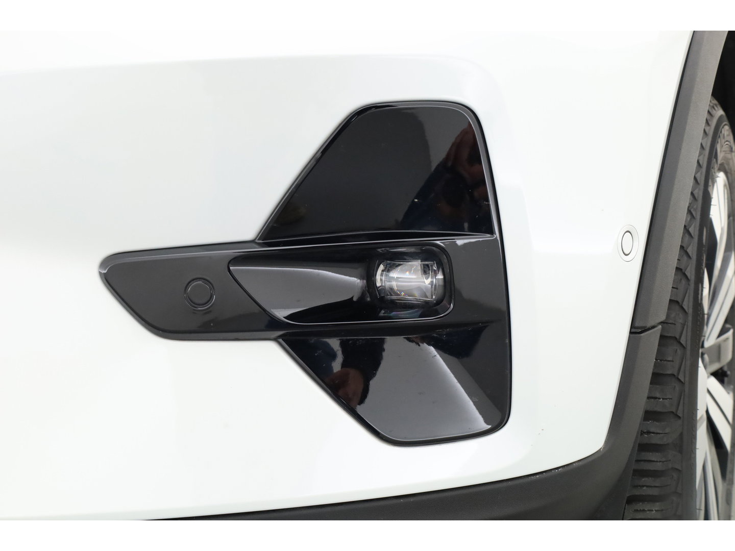 Volvo XC40 1.5 T5 Plug-in hybrid Ultimate Dark | Prijs Rijklaar |Pano-dak | 360 camera | ACC | Blis | H&K Audio | Voorruitverw. | Sportstoelen |