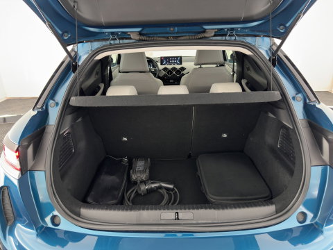 DS DS 3 Crossback E-Tense Performance Line+ 50 kWh Aut. *HEAD-UP | BLINDSPOT | LEATHER | MATRIX-LED | KEYLESS | CAMERA | DIGI-COCKPIT | HEATED-SPORTSEATS | DAB+ | PRIVACY-GLASS | ECC | PDC | CRUISE | 18''ALU*