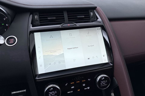 Jaguar E-PACE P300e AWD R-Dynamic S | ACC | Panoramadak | Memory | Camera | Stoelverwarming | 18 inch
