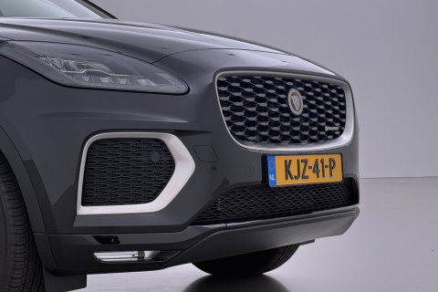 Jaguar E-PACE P300e AWD R-Dynamic S | ACC | Panoramadak | Memory | Camera | Stoelverwarming | 18 inch