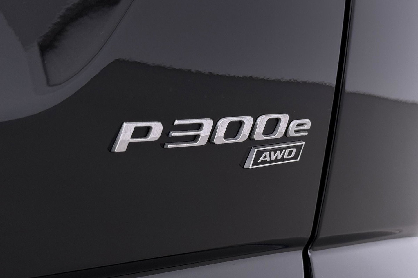 Jaguar E-PACE P300e AWD R-Dynamic S | ACC | Panoramadak | Memory | Camera | Stoelverwarming | 18 inch