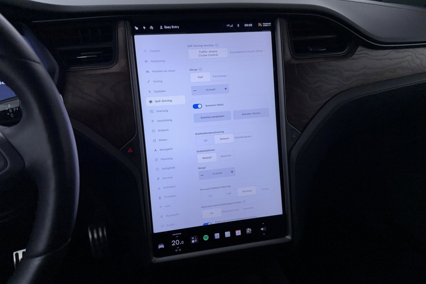 Tesla Model X 75D Base 7p. | ACC | Luchtvering | Trekhaak | Stoel+Stuurverwarming | Camera | 20 Inch