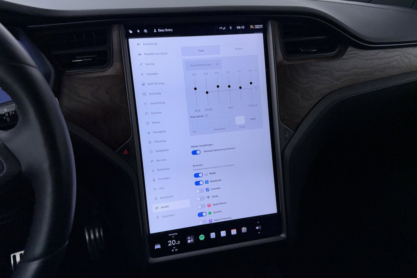 Tesla Model X 75D Base 7p. | ACC | Luchtvering | Trekhaak | Stoel+Stuurverwarming | Camera | 20 Inch