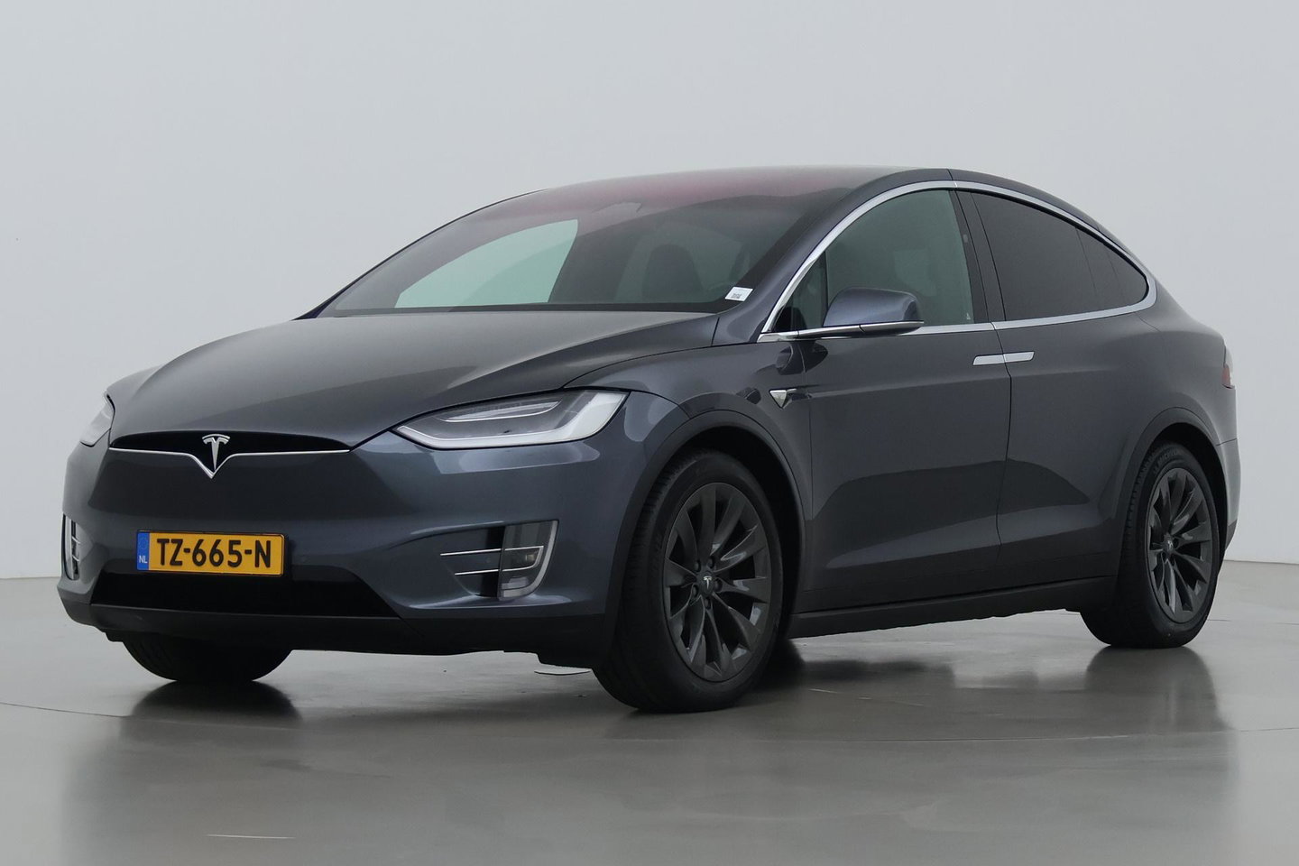 Tesla Model X 75D Base 7p. | ACC | Luchtvering | Trekhaak | Stoel+Stuurverwarming | Camera | 20 Inch