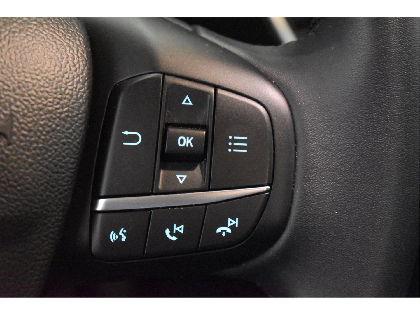Ford FOCUS Wagon 1.0 EcoBoost Hybrid Titanium Winter Pack | NL-Auto | 1ste eigenaar | Carplay | Stoelverwarming | Full LED | Historie