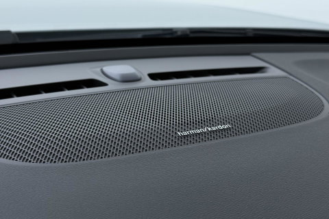 Volvo EX40 Single Motor Extended Range Plus Black Ed. 82 kWh | ACC | Panoramadak | Harman/Kardon | 360° Camera | Warmtepomp | Stoel+Stuurverwarming | 20 inch