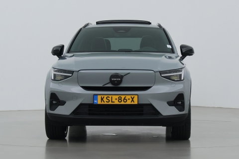 Volvo EX40 Single Motor Extended Range Plus Black Ed. 82 kWh | ACC | Panoramadak | Harman/Kardon | 360° Camera | Warmtepomp | Stoel+Stuurverwarming | 20 inch