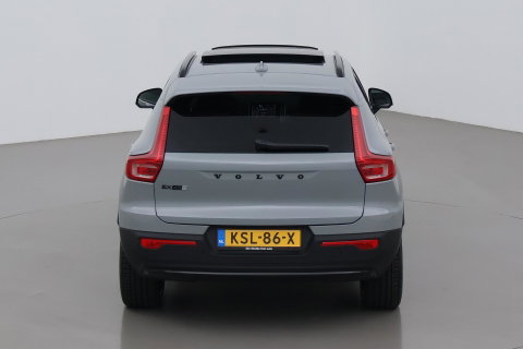 Volvo EX40 Single Motor Extended Range Plus Black Ed. 82 kWh | ACC | Panoramadak | Harman/Kardon | 360° Camera | Warmtepomp | Stoel+Stuurverwarming | 20 inch