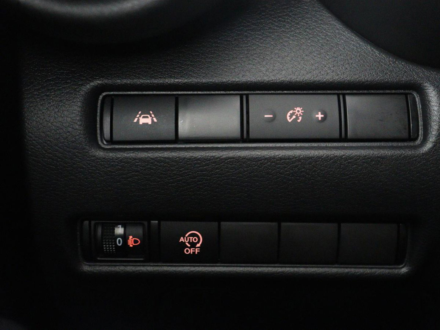 Nissan Juke 1.0 DIG-T Kiiro | Half leder | Stoelverwarming | Cruise control | Lane assist | Navigatie | Carplay | Camera | Park assist | Trekhaak
