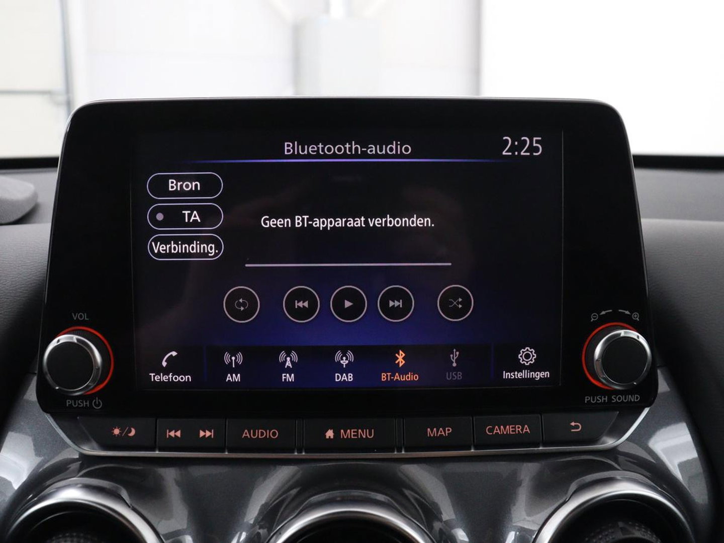 Nissan Juke 1.0 DIG-T Kiiro | Half leder | Stoelverwarming | Cruise control | Lane assist | Navigatie | Carplay | Camera | Park assist | Trekhaak