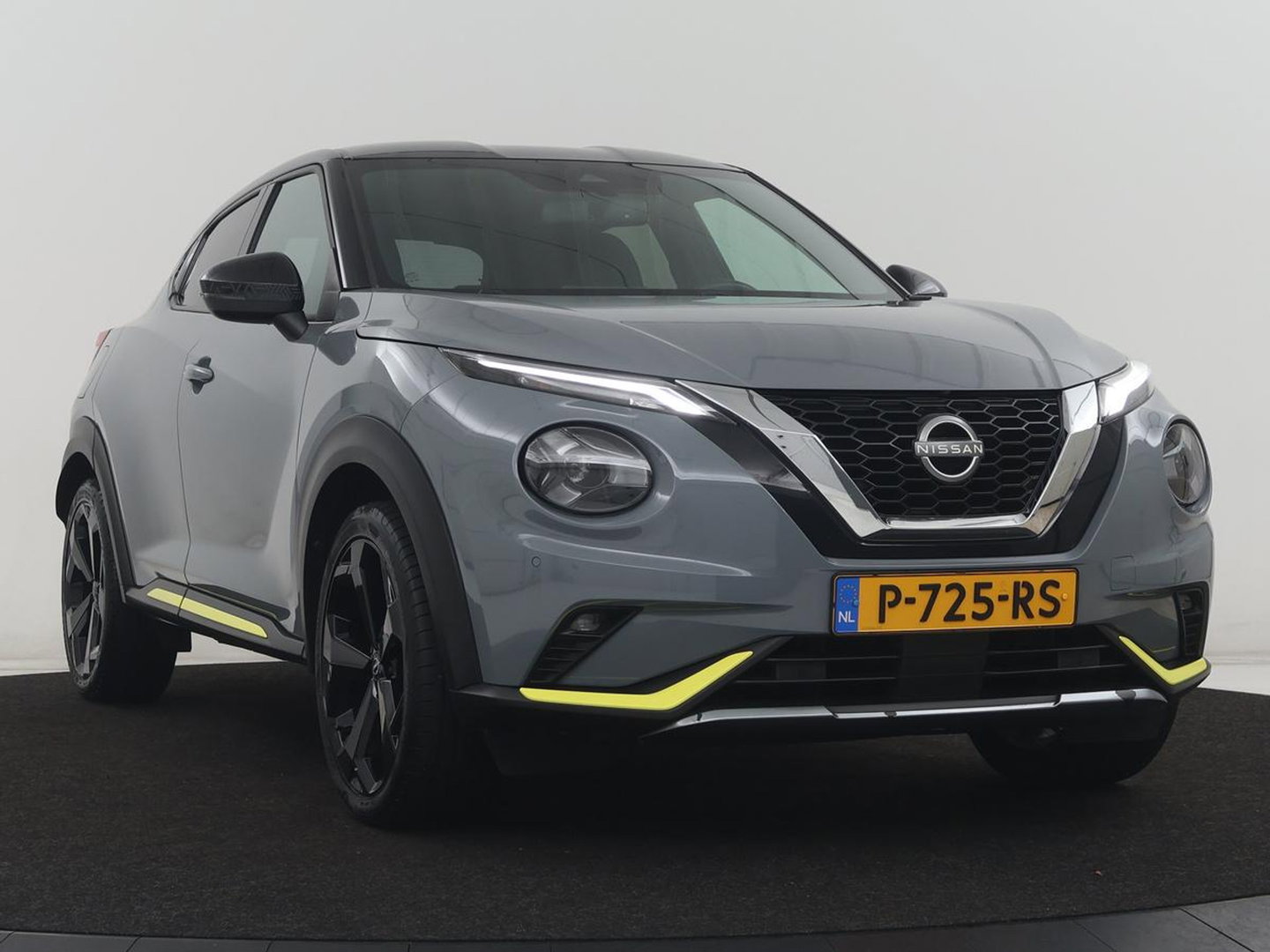Nissan Juke 1.0 DIG-T Kiiro | Half leder | Stoelverwarming | Cruise control | Lane assist | Navigatie | Carplay | Camera | Park assist | Trekhaak